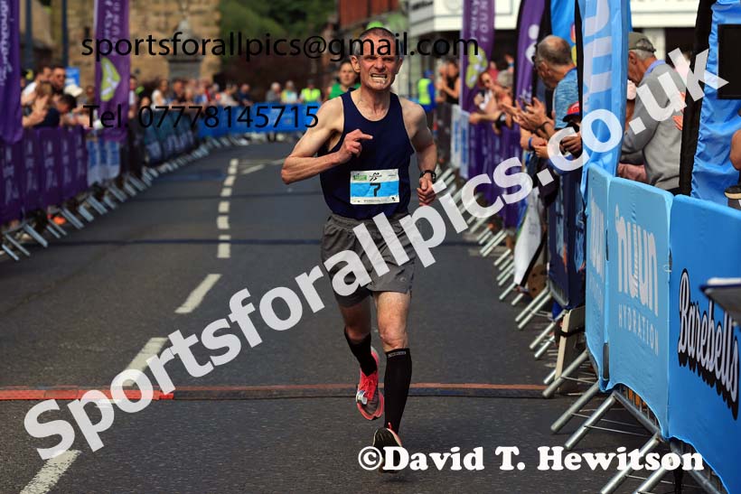 The 2024 Morpeth 10k Road Race.  Photo: David T. Hewitson/Sports for All Pics